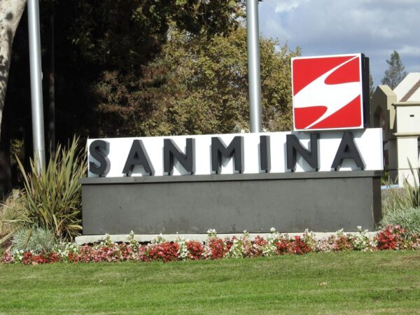 Sanmina-SCI Inc: Providing Cutting-Edge Manufacturing Solutions